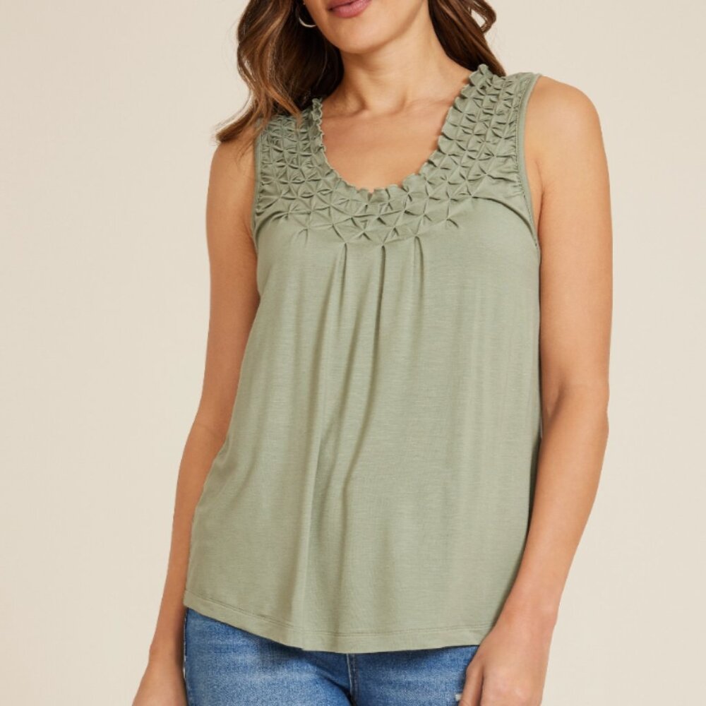 Maurices XL Sage Green Starburst Pintuck Scoop Neck Tank Top
